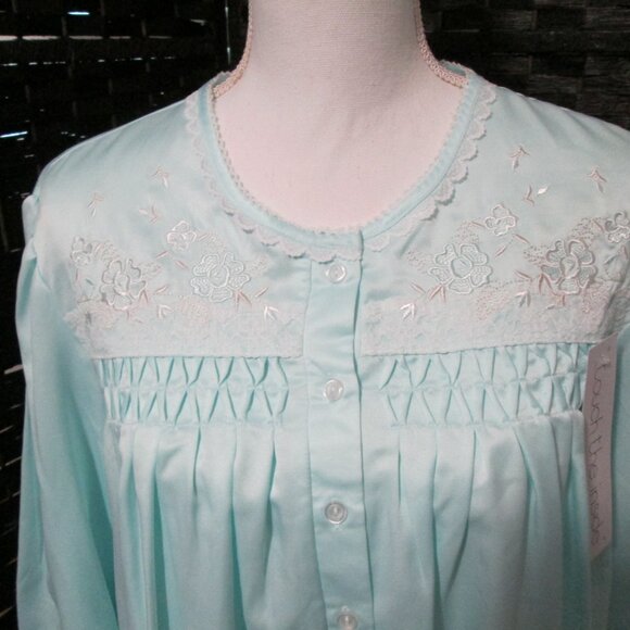 Miss Elaine Embroidered Lace Smocked Yoke Long Sleeve Turquoise NWT Sz XL - Picture 4 of 9